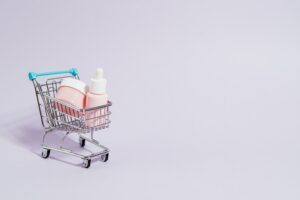 Skincare Barato para Pele Madura: Como Montar uma Rotina Acessível