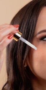 Ácido Tranexâmico Oral ou Tópico? Guia para Melasma na Pele Madura