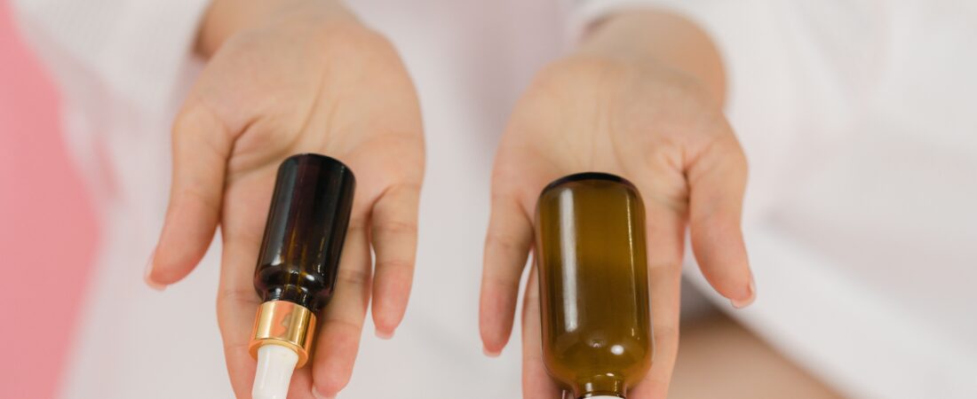 Retinol, Vitamina C ou Ácido Hialurônico: Qual Ativo Escolher para Pele Madura?