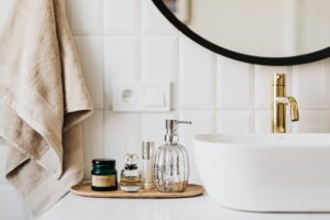 Rotina de Skincare para Pele Madura: Passo a Passo para Manhã e Noite