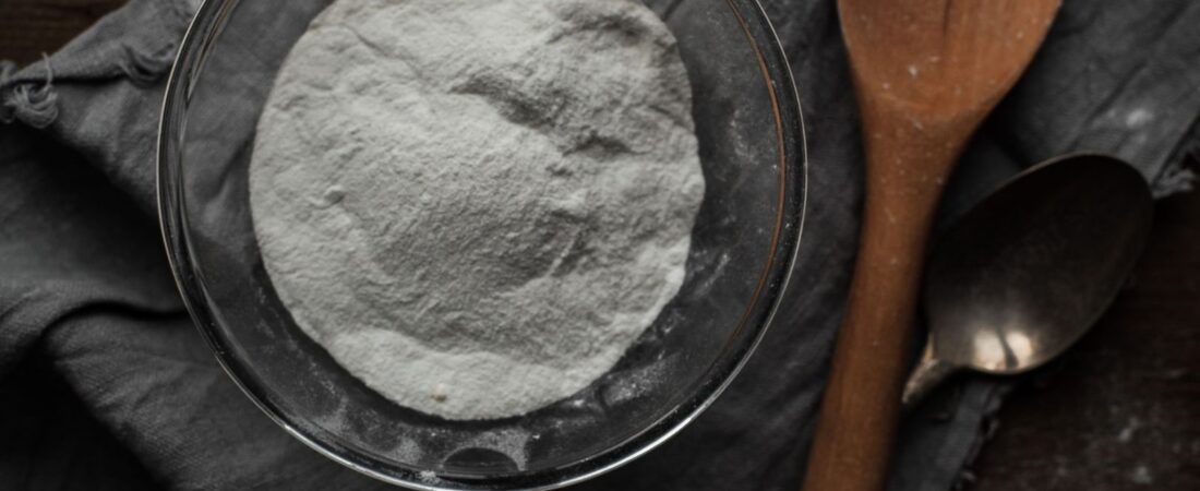 Bicarbonato no Rosto: Por Que Dermatologistas Não Recomendam (2026)