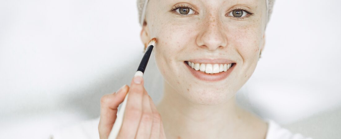 Excesso de Ativos no Skincare 2026: Sinais de Barreira Comprometida na Pele Madura