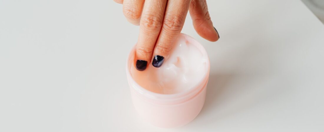 Glicerina no Rosto: Pode Usar Pura? O Que Diz a Dermatologia (2026)