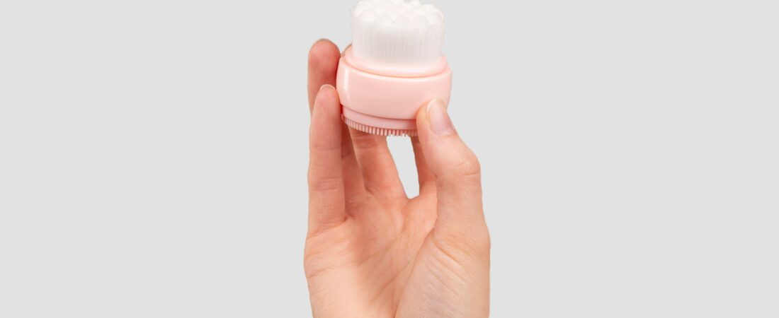 Review 2026: Escova Facial de Silicone Sônica GOKOCO — Vale a Pena para Pele Madura?