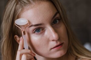 Review: Rolo de Massagem Facial Gua Sha e Jade — Vale a Pena?