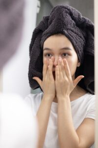Skincare com Texturas Leves 2026: Pele Madura Pode Usar Gel e Fluido?