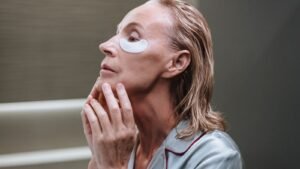 Pele Madura Ressecada: Por Que Acontece e Quais Ingredientes Ajudam de Verdade
